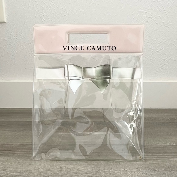 Vince Camuto Handbags - Vince Camuto Cosmetics bag.